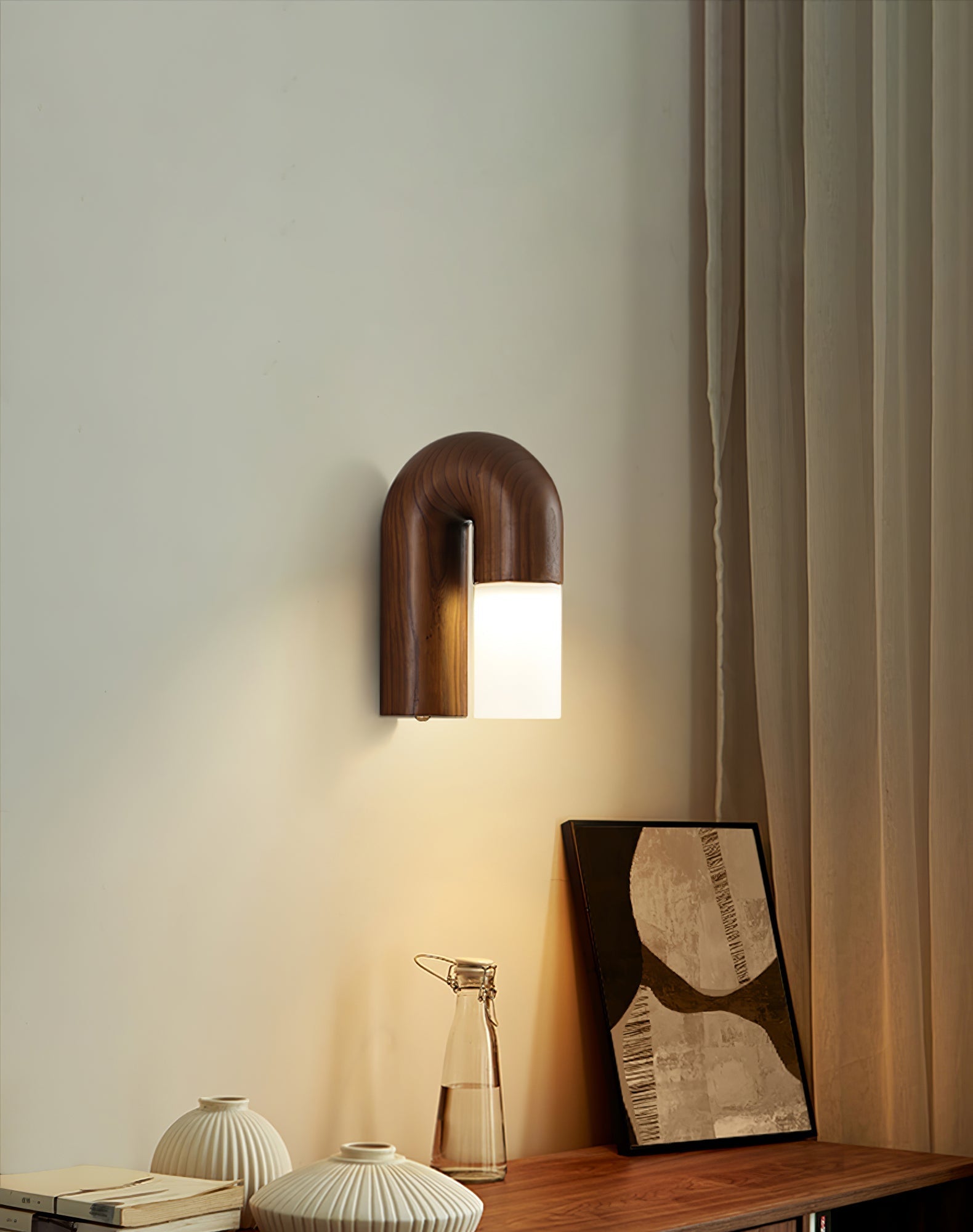 Wandleuchte Arcus aus Holz