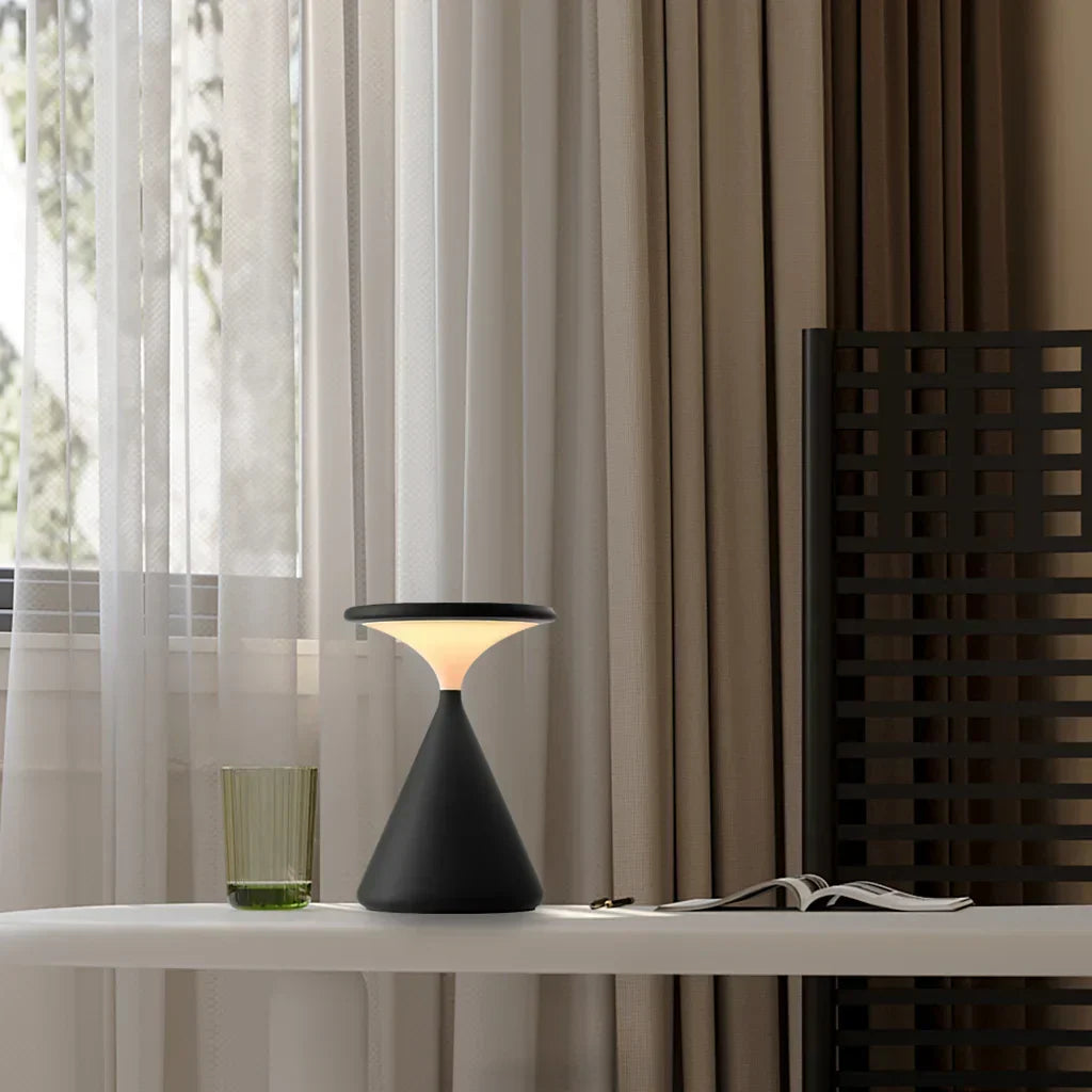Aeron Sanduhr Kabel-Lampe