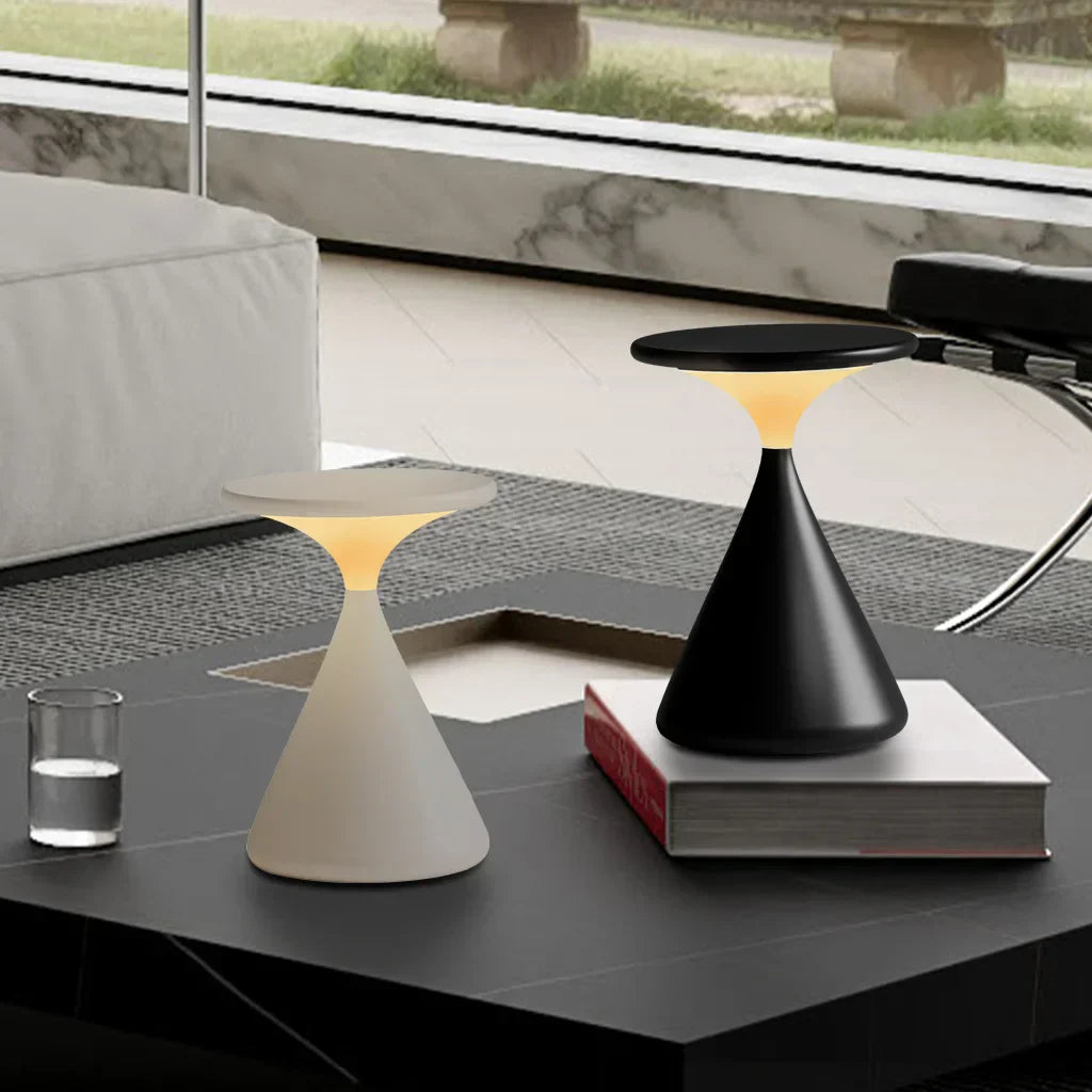 Aeron Sanduhr Kabel-Lampe