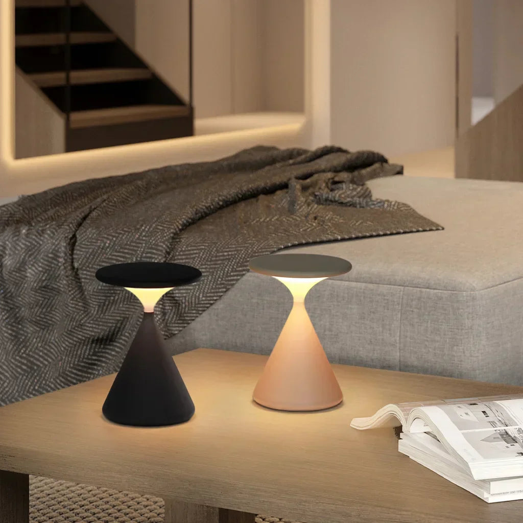 Aeron Sanduhr Kabel-Lampe