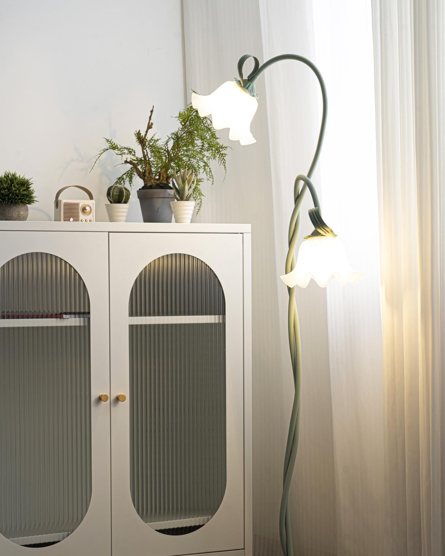 Zeitlose Calla Blumen Wohnzimmerlampe