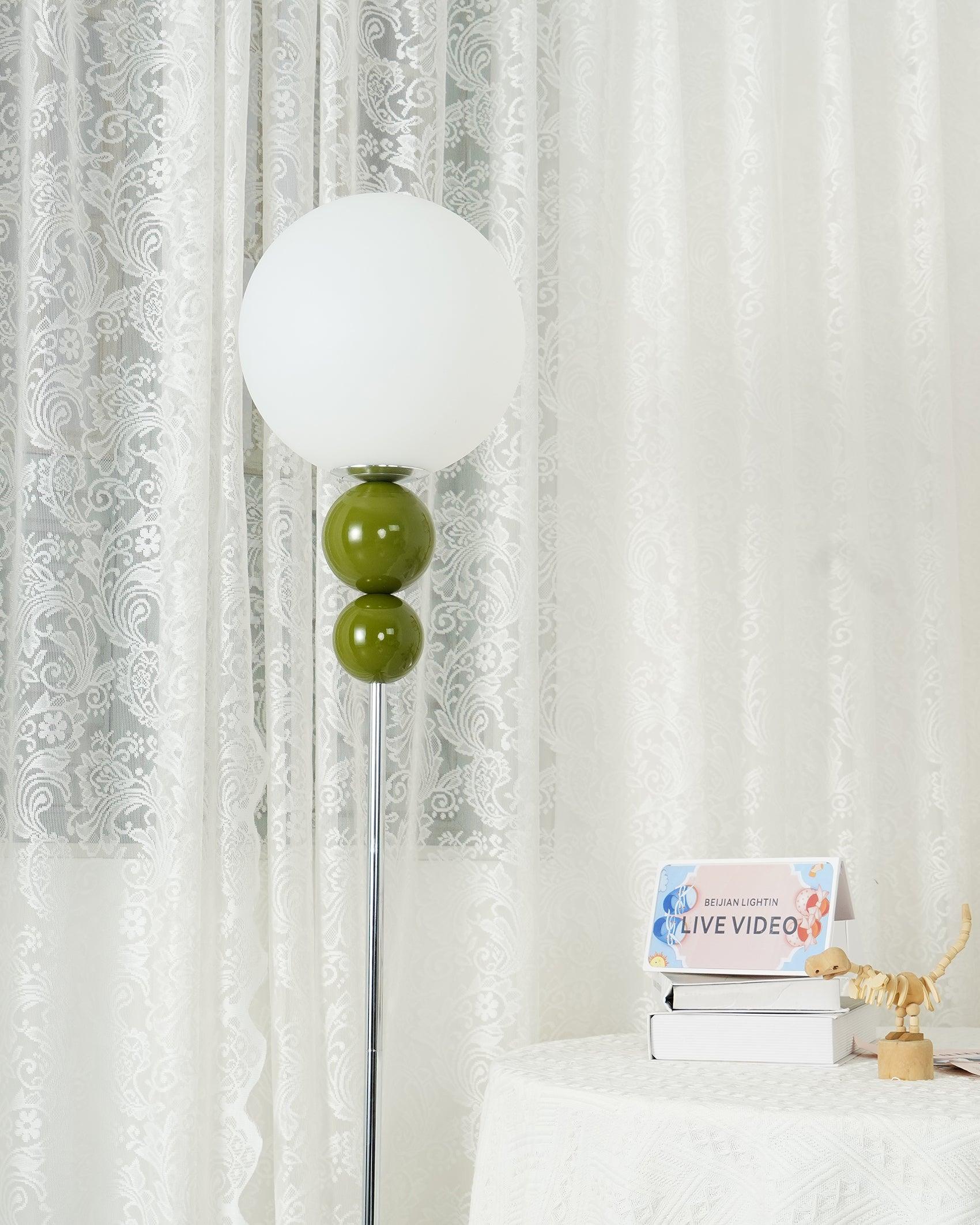 Clavelle – Wohnzimmer Blüten-Stehlampe mit LED-Beleuchtung