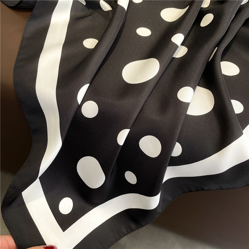 Alyssia Foulard (88cm - 100% Silk)