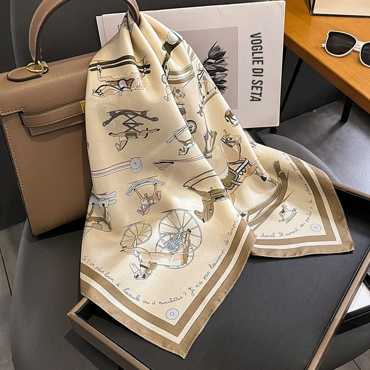 Heidi Foulard (100% Silk - 68cm)