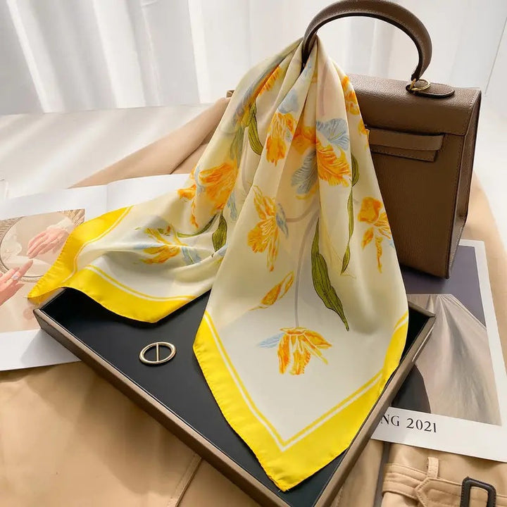 Lara Foulard (100% Silk - 68cm)