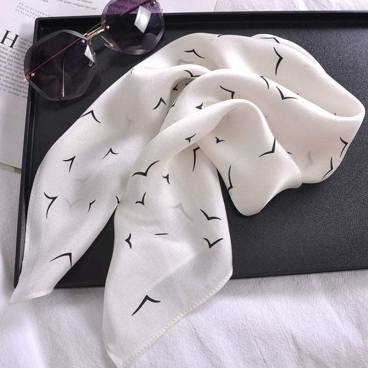 Aliya Foulard (100% Silk - 68cm)