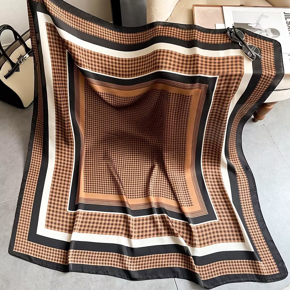 Madison Foulard (110cm - 100% Silk)