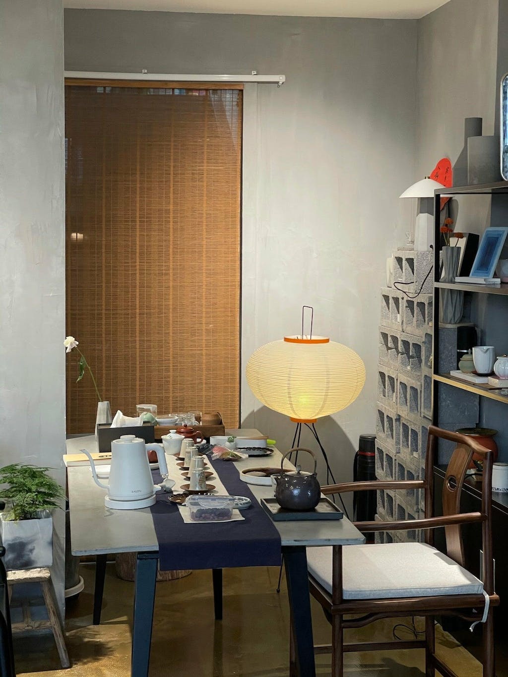 Zarte Reispapier Stehlampe