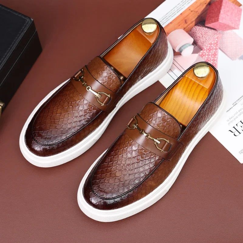 Men's Casual Shoes Embossed Leather Men Luxury British Style Penny Loafers Mens Slip-on Thick Sole Outdoor Flats New Arrival