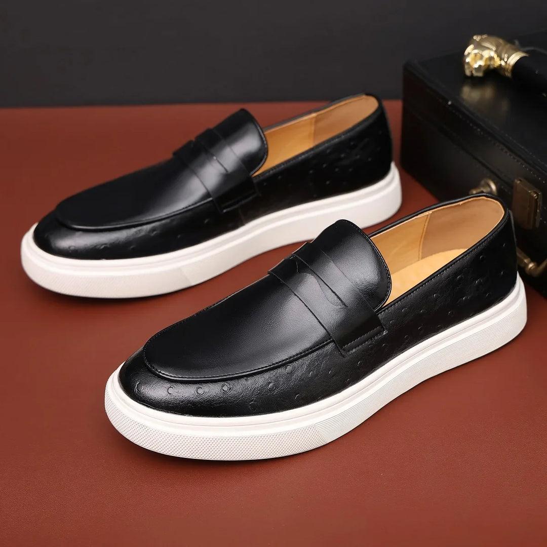 Men's Casual Shoes Embossed Leather Men Luxury British Style Penny Loafers Mens Slip-on Thick Sole Outdoor Flats New Arrival