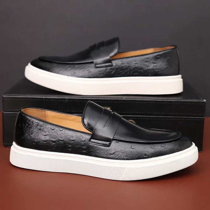 Men's Casual Shoes Embossed Leather Men Luxury British Style Penny Loafers Mens Slip-on Thick Sole Outdoor Flats New Arrival